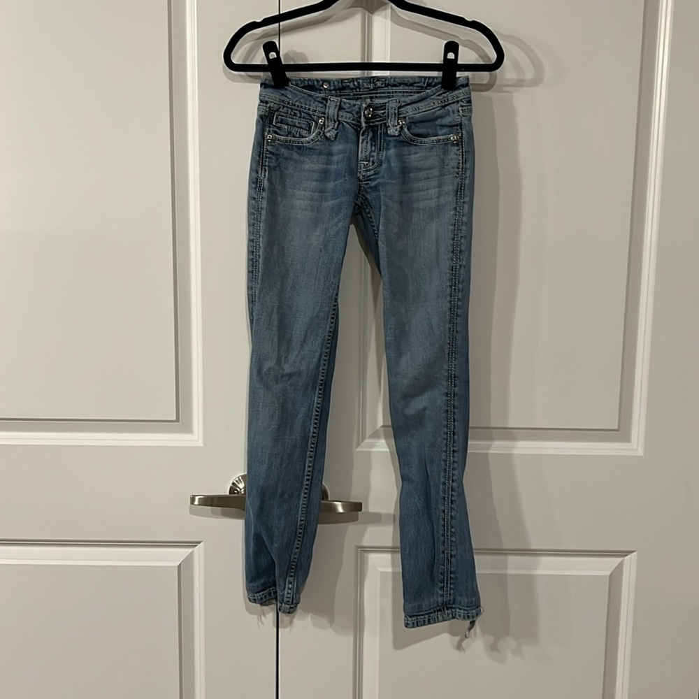 Lightly worn Miss Me size 25 jeans